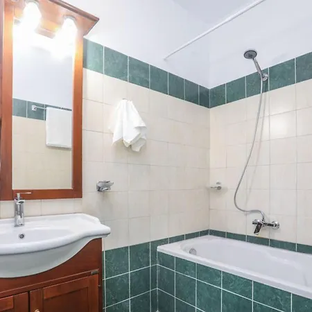 Elite Ena Villa *