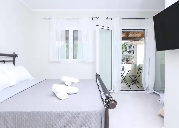 Elite Ena * Ano Korakiana