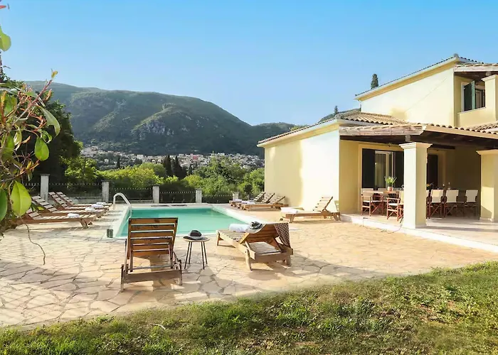 Elite Ena Ano Korakiana